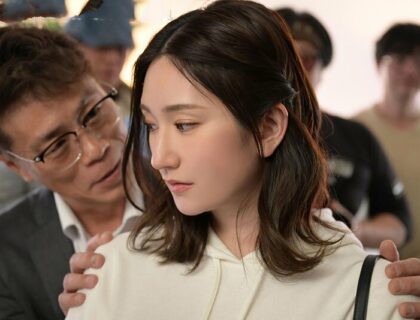 Cô vợ trẻ bị sếp của chồng gạ đụ trong lần đầu gặp mặt Cô vợ trẻ bị sếp của chồng gạ đụ trong lần đầu gặp mặt