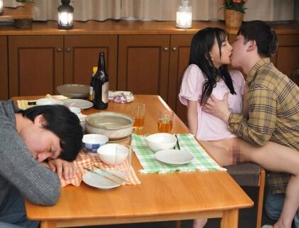 Địt cô vợ bạn thân khi say sĩn sau nhiều năm gặp lại Địt cô vợ bạn thân khi say sĩn sau nhiều năm gặp lại